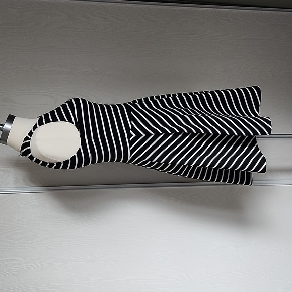 Hollister Sundress - Picture 2 of 3